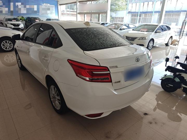 Vios 2017 1.5L MT photo 4