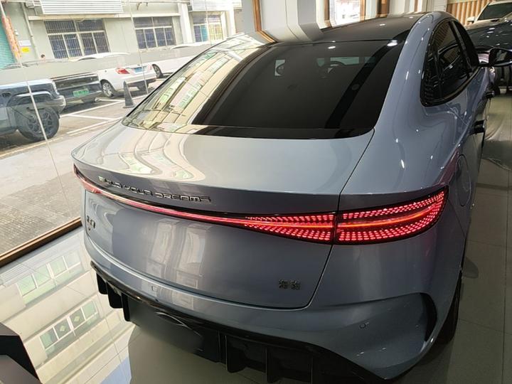 Seal 2022 700km Long Range RWD photo 5