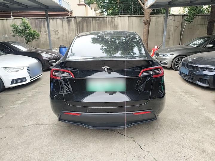 Model Y 2022 RWD photo 5