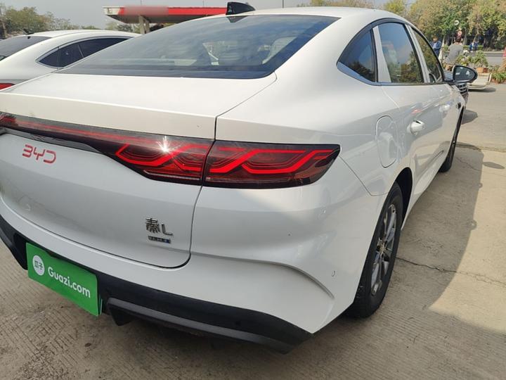 Qin L 2025 DM-i ADAS 80KM Leading photo 7