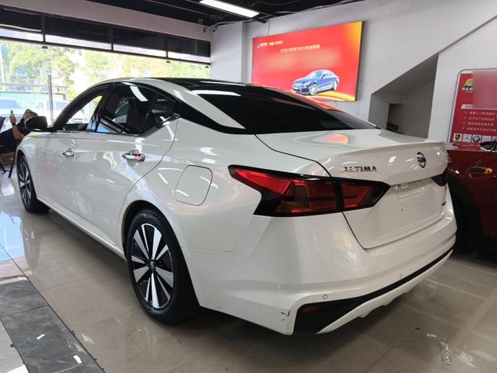 Teana 2021 2.0L XL Comfort photo 4