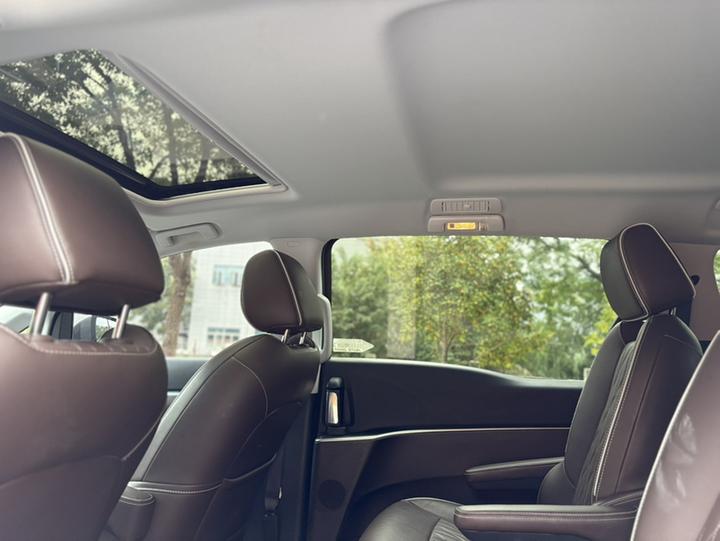 GL8 2022 652T Luxury photo 7