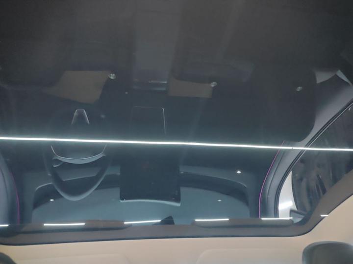 Model Y 2025 RWD photo 8