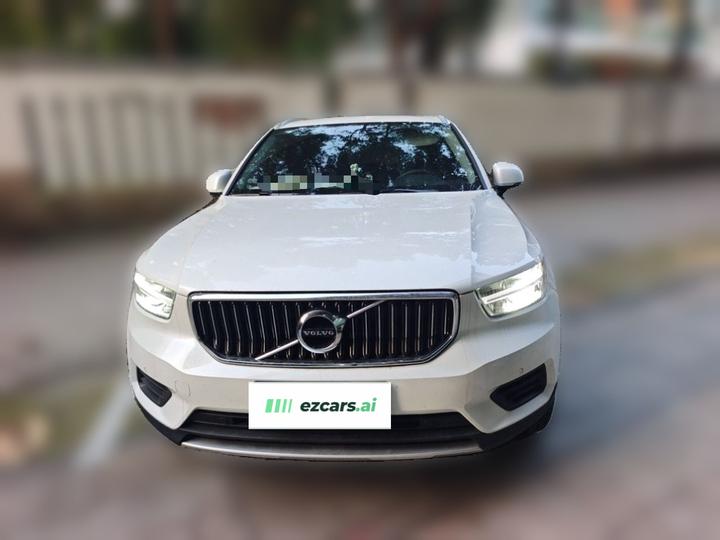XC40 2022 T4 AWD Luxury photo 2