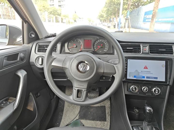 Santana 2015 1.6L AT photo 6