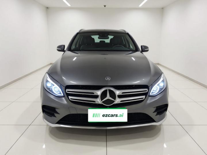 GLC 2017 GLC 260 4MATIC Luxury photo 2