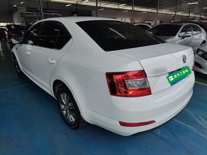 Octavia 2017 1.6L AT photo 4