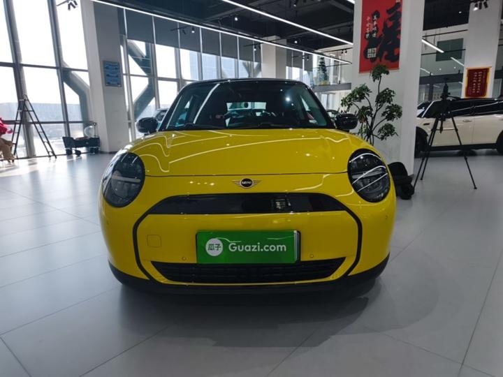 MINI COOPER 2024 456km COOPER E Classic photo 2