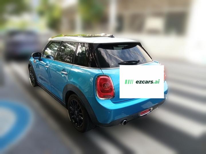 2016 1.5T COOPER 5-Door photo 4