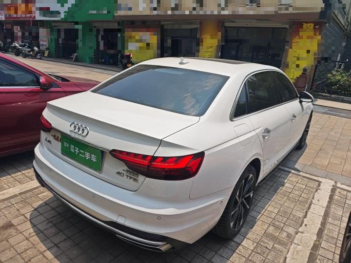 A4L 2022 40 TFSI Luxury photo 4