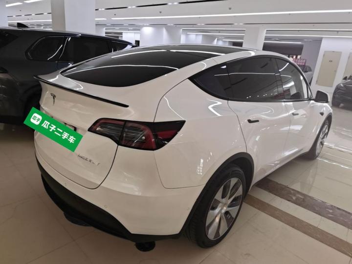 Model Y 2022 Facelift Long Range AWD photo 4