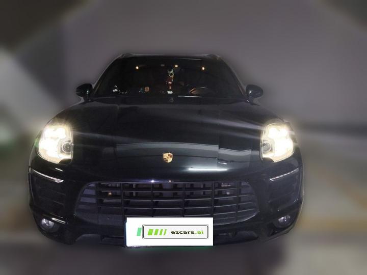 2016 Macan 2.0T photo 2