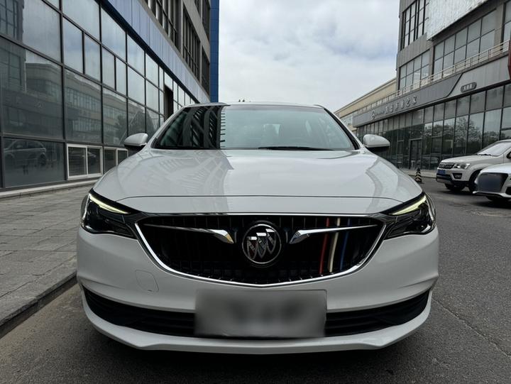 Excelle 2021 Facelift Classic 1.5L AT Elite photo 2