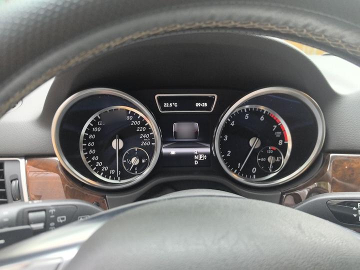 M-Class 2012 ML 350 Dynamic photo 4