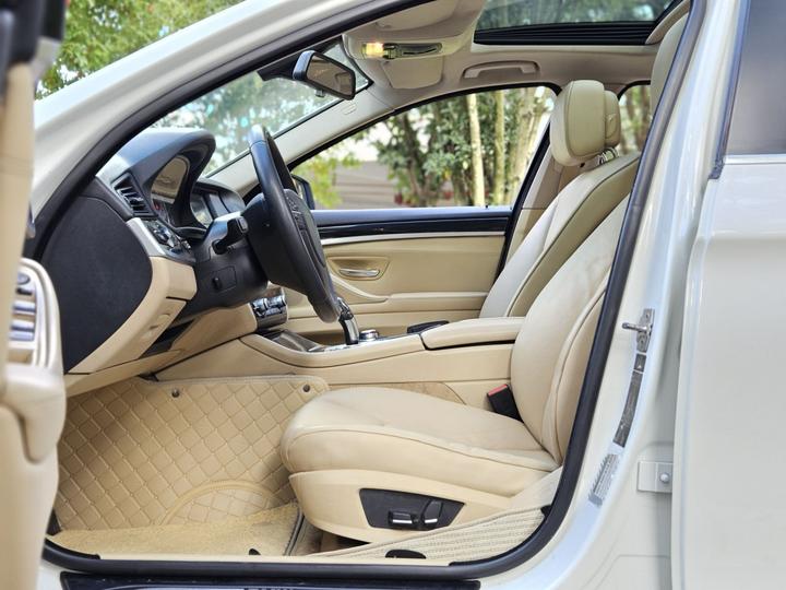 5 Series Imported 2012 520i photo 7