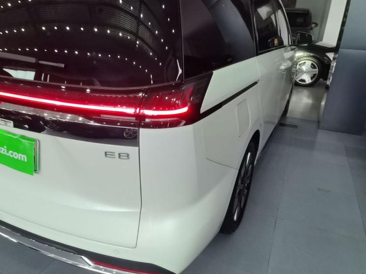 GAC Trumpchi E8 EV 2024 150km + photo 7