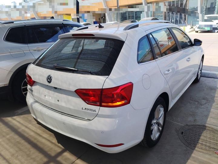2015 1.6L AT Comfort photo 4