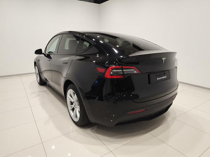 Model Y 2022 Facelift RWD photo 4