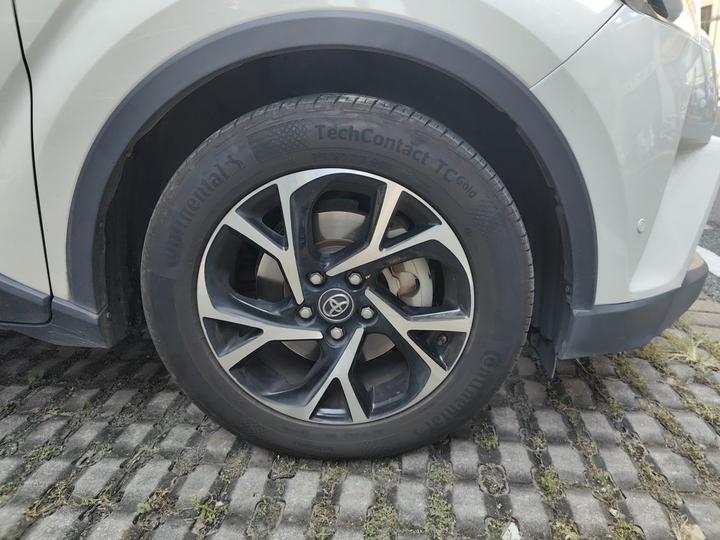C-HR 2020 2.0L Leading photo 8