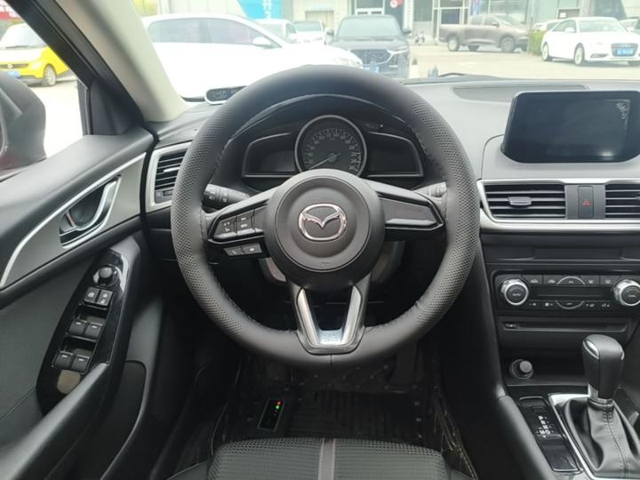 3 Axela 2019 Hatchback 1.5L AT Luxury China VI photo 6