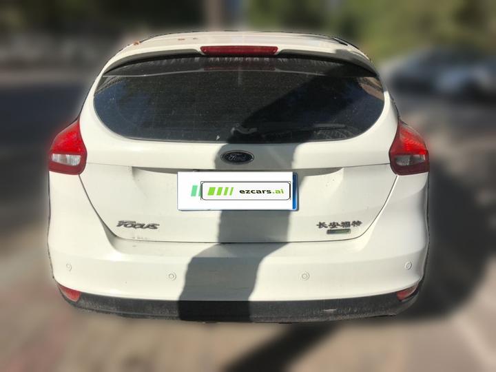 Focus 2015 Hatchback EcoBoost 125 AT photo 5