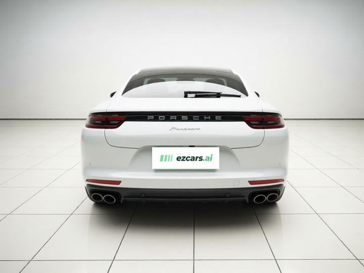 2017 Panamera Executive Extended 3.0T photo 5