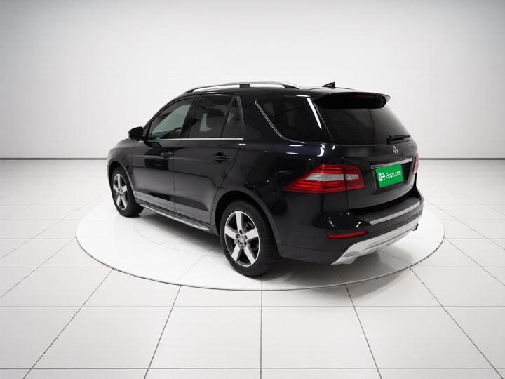 M-Class 2015 ML 400 4MATIC Luxury photo 4