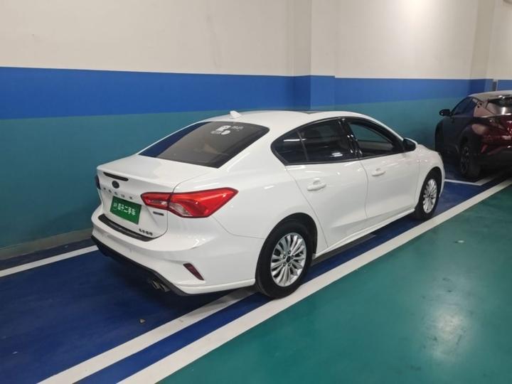 Focus 2020 Sedan EcoBoost 180 AT photo 5