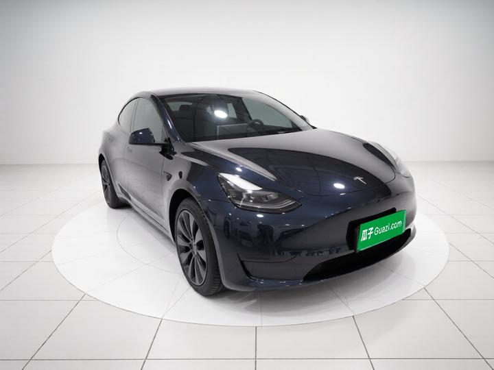 Model Y 2024 RWD photo 3