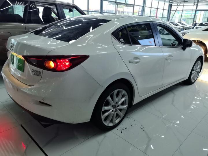 3 Axela 2016 Sedan 2.0L AT Sport photo 6