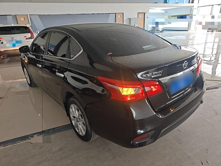 Sylphy 2022 Classic 1.6XE CVT Comfort photo 4
