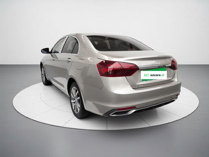 Emgrand 2020 1.5L CVT photo 4