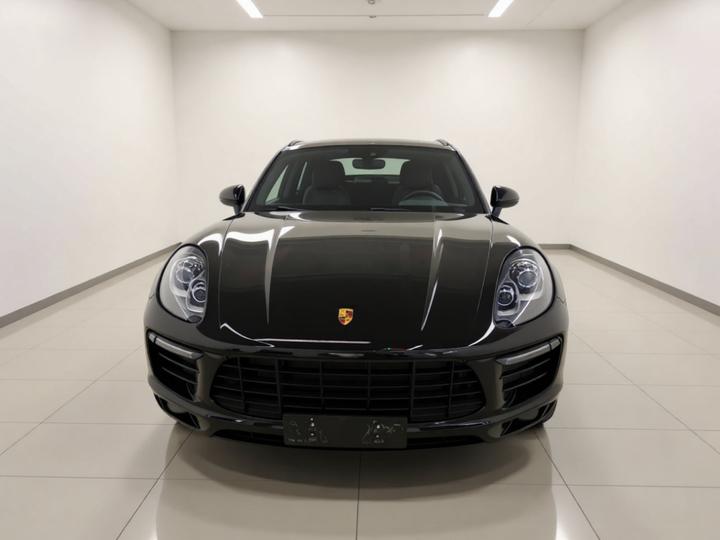 2017 Macan 2.0T photo 2