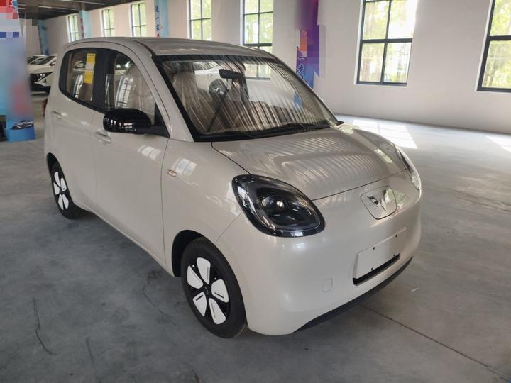Hongguang MINIEV 2025 4th Gen 4-Door Advanced photo 3
