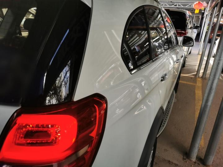 2015 2.4L AWD Flagship 7-Seater photo 4