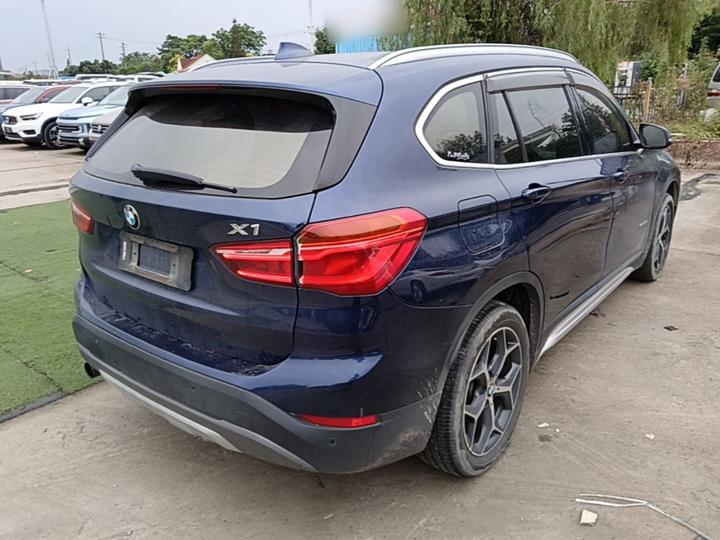 X1 2016 sDrive18Li Luxury photo 4