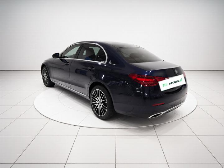 C-Class 2023 C 260 L photo 4