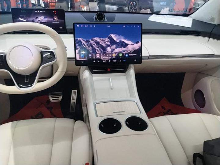 HIMA Luxeed R7 2024 EV 802km Max photo 5