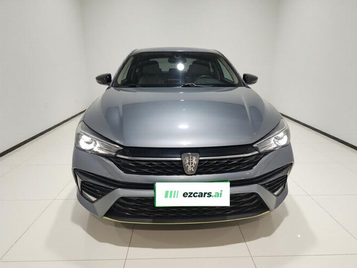 i5 2021 1.5L MT Platinum photo 2