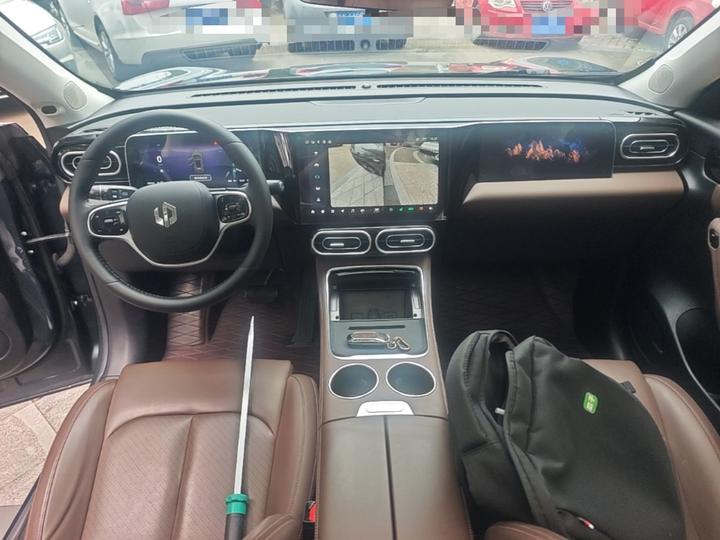 Leapmotor C11 2023 EREV 285 Comfort photo 5