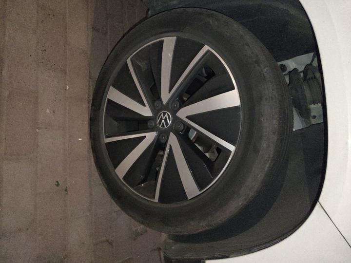Tharu 2023 300TSI RWD photo 8