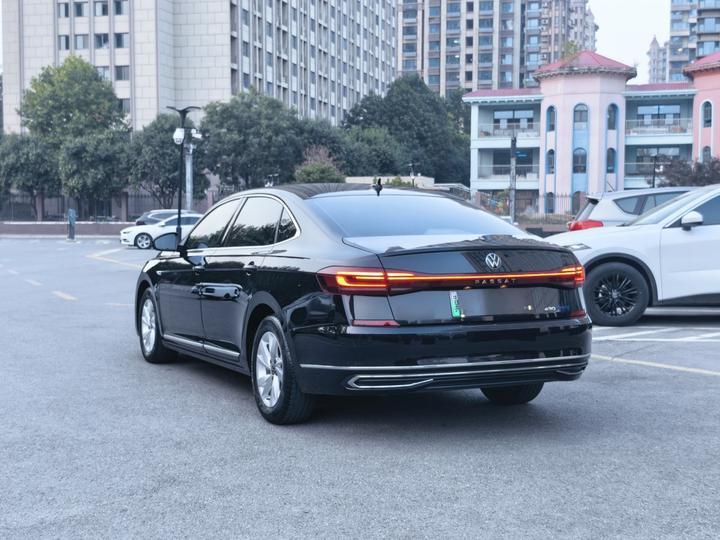 Passat EV 2022 430PHEV Hybrid Business photo 6