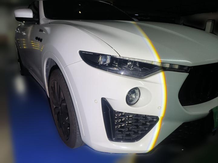 Levante 2021 3.0T Standard photo 3