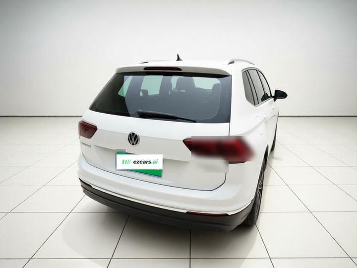 Tiguan L 2017 330TSI AT RWD Flagship photo 5