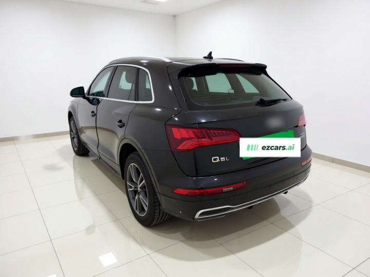 Q5L 2020 Facelift 40 TFSI Fashion photo 4