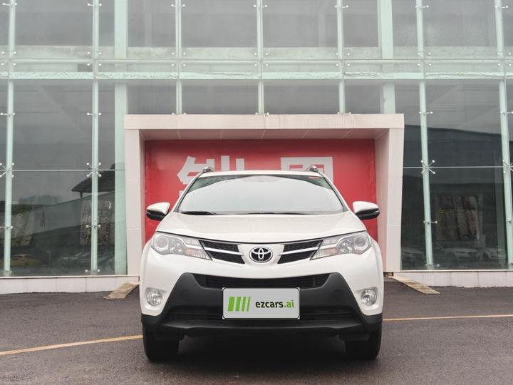 RAV4 2015 2.0L CVT RWD photo 2