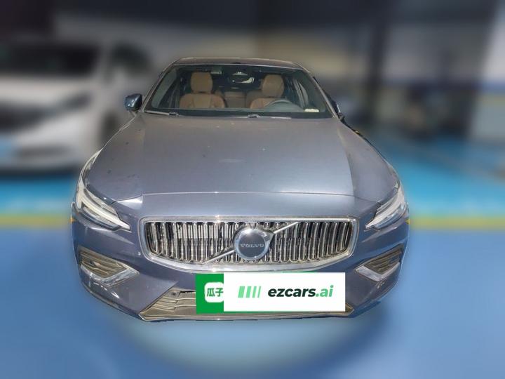 S60 2026 B4 Luxury photo 2