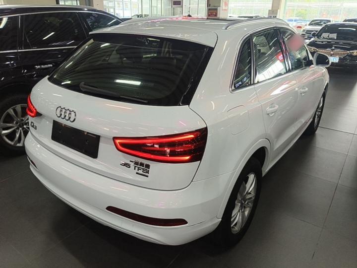 Q3 2015 35 TFSI quattro Tech photo 4