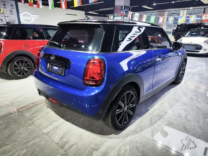 2019 1.5T COOPER photo 4