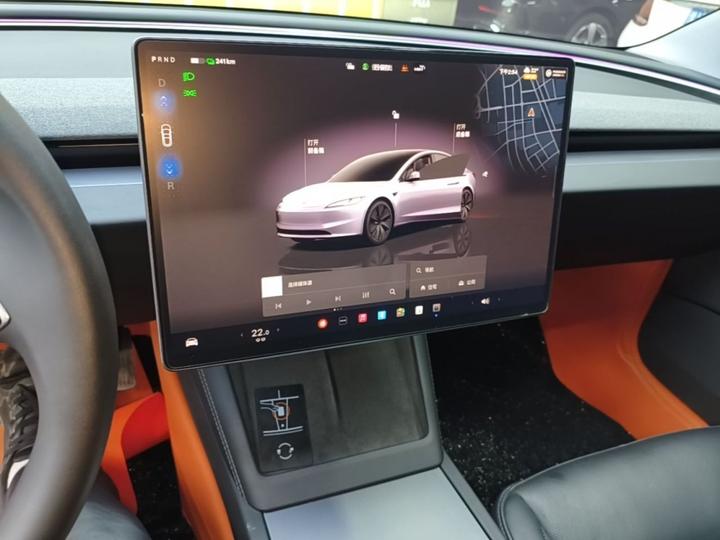Model 3 2023 RWD photo 8